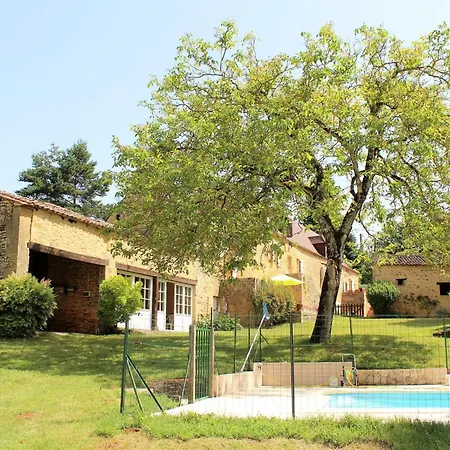 Casa vacanze Saint-avit-sénieur, 4 Pièces, 6 Personnes - Fr-1-616-104